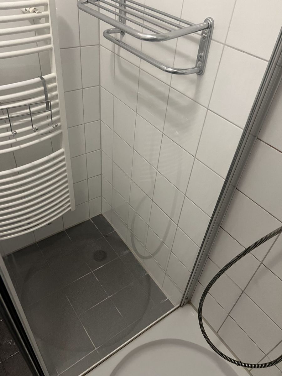 Douchewand na de schoonmaak