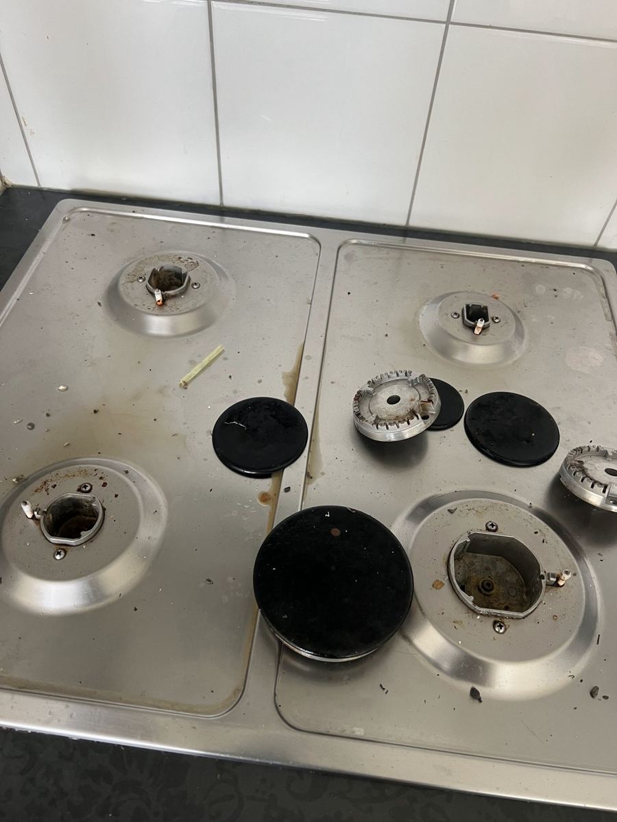Kookplaat voor de schoonmaak