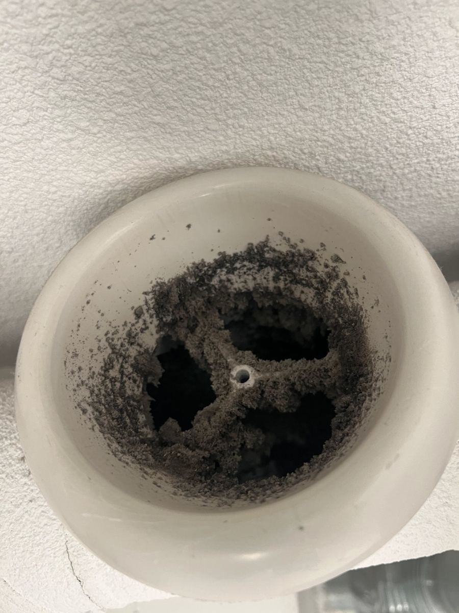 Ventiel plafond voor de schoonmaak